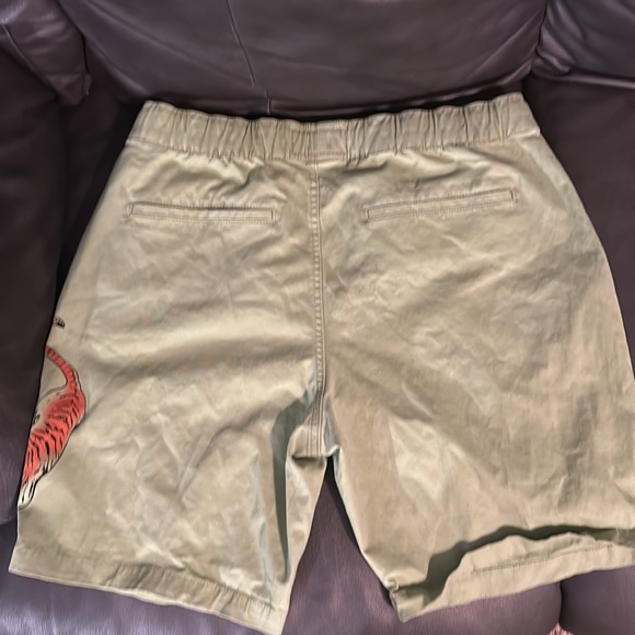Men’s tiger shorts medium - Picture 3 of 3